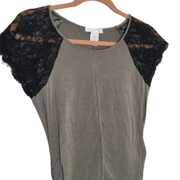 Design history shirt size medium - Picture 2 of 4